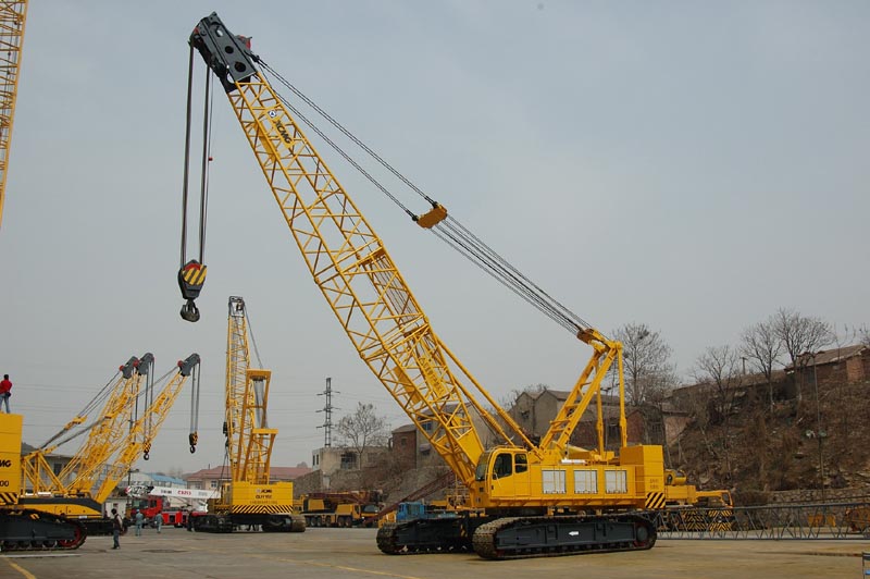 Кран стрелового типа. Гусеничный кран XCMG quy150. Гусеничный кран XCMG xgc100. Гусеничный кран МКГС-100. Гусеничный кран XCMG xgc400.